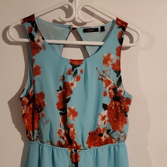 DEX Dress - Picture 3 of 8